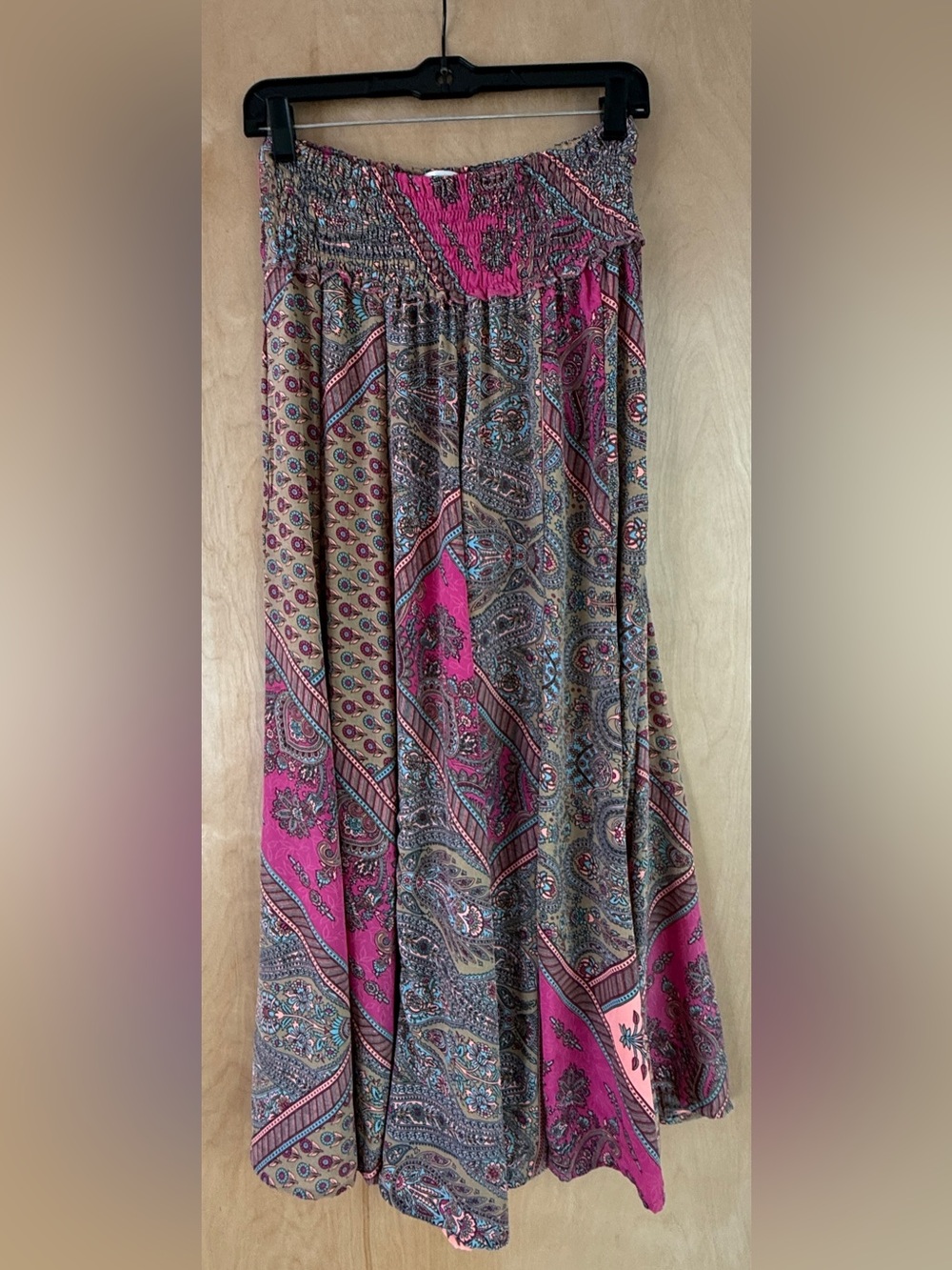 Bohemian Wide-Leg Printed Palazzo Pants in Pink & Orange - Picture 3 of 12